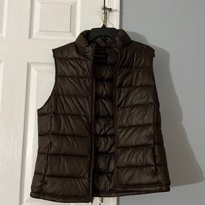 Women’s best, brown, size: large